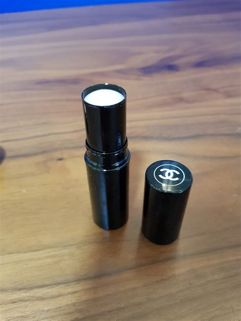 chanel highlighter stick transparent